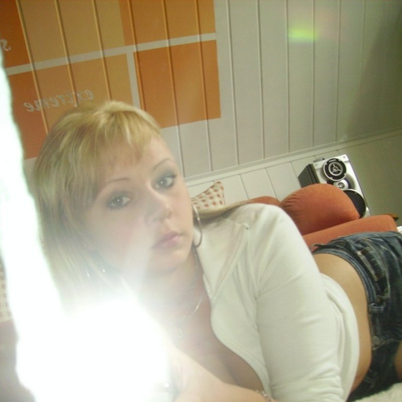 Nadia 28 Escorte Farébersviller