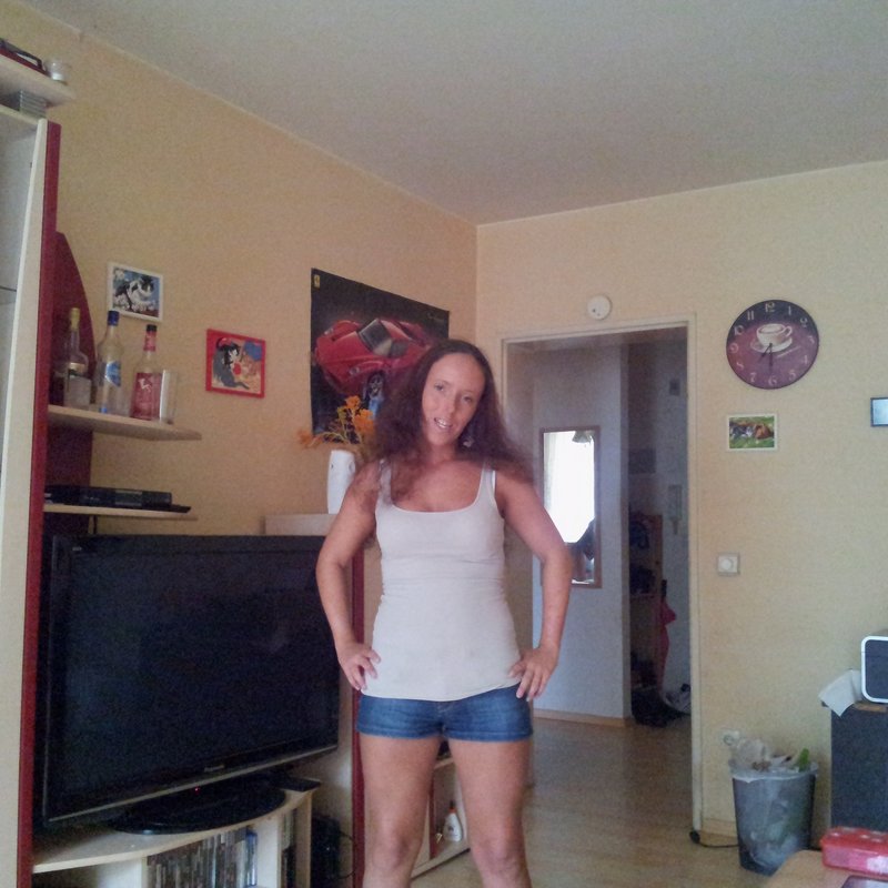 Myriam 28 Escort Bellefond