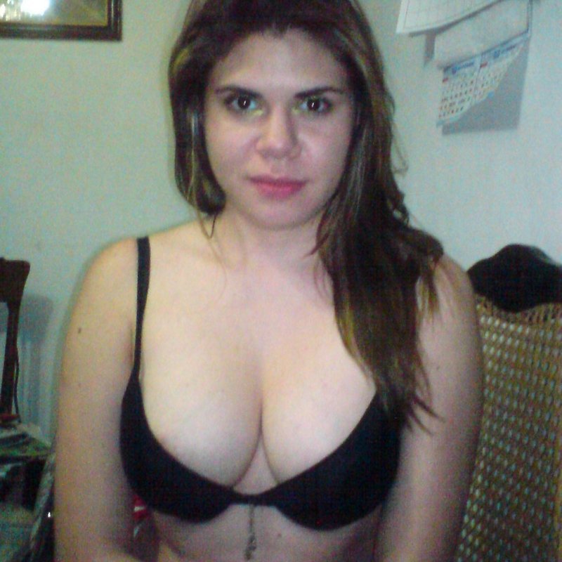 Ouida 22 Escort Saint-Georges-Montcocq