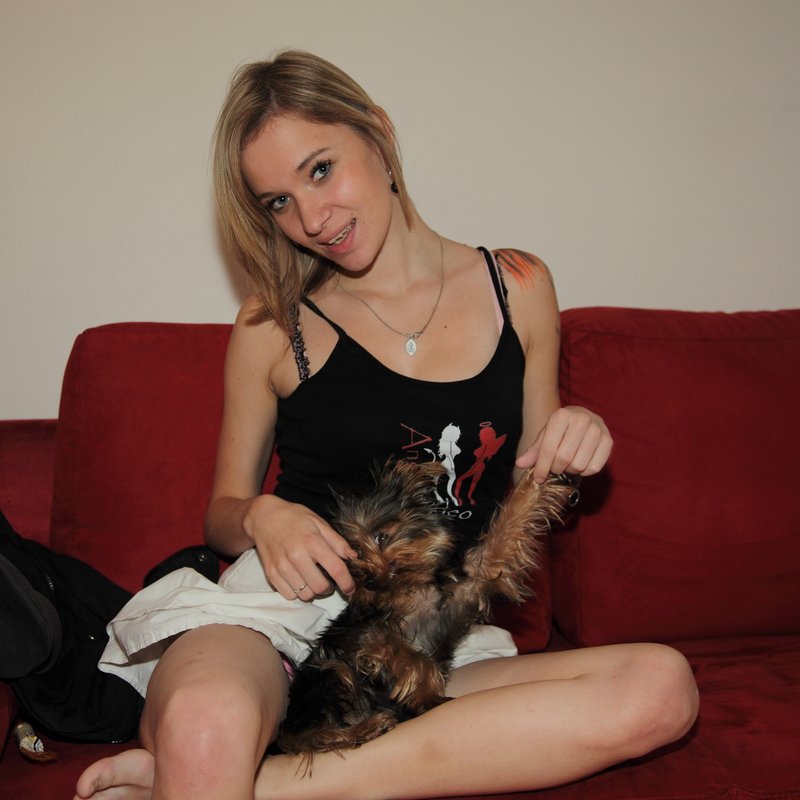 Léonie 32 Escort à Lanveur