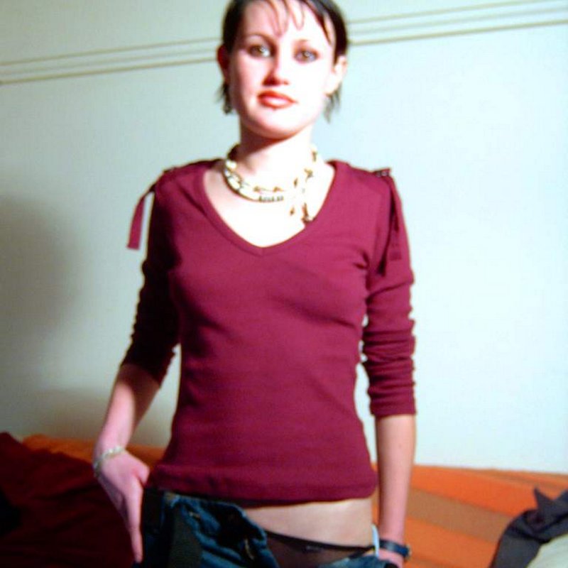 Anne 28 Rencontre escort Créhange