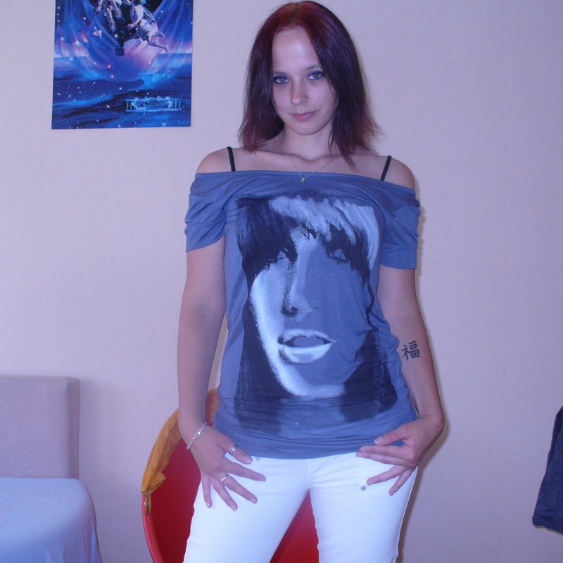 Claude 27 Escort Mimet