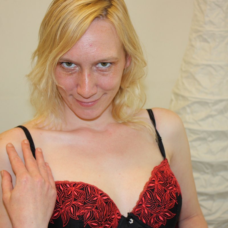 Clarisse 26 Escort Pontes